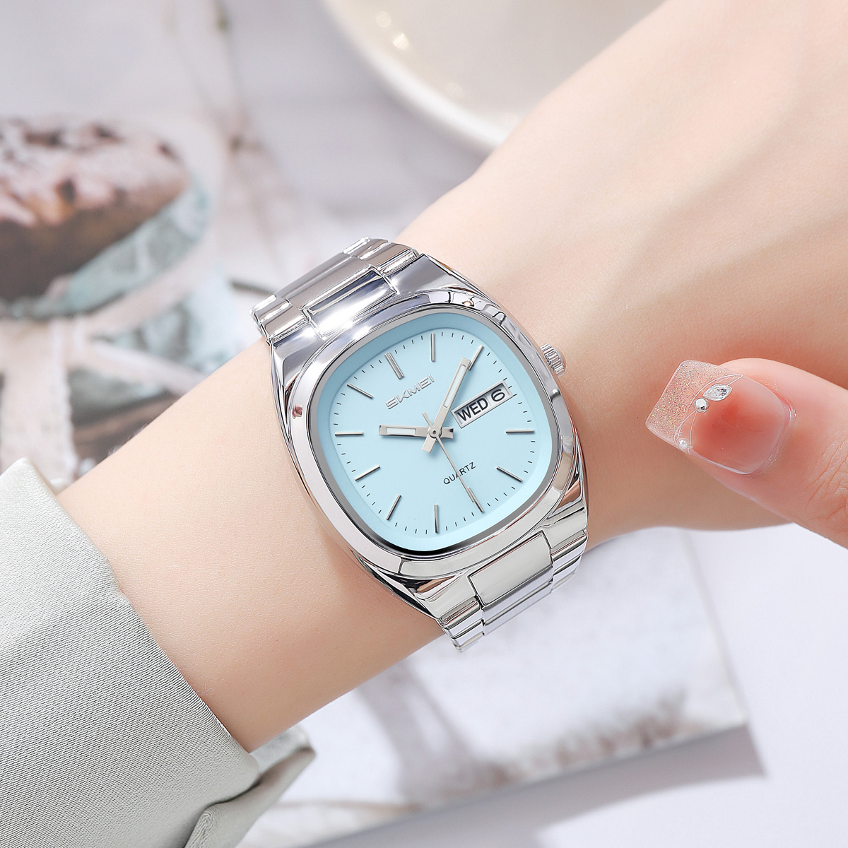 SKMEI 2420 Luxury Quartz Watches for Women