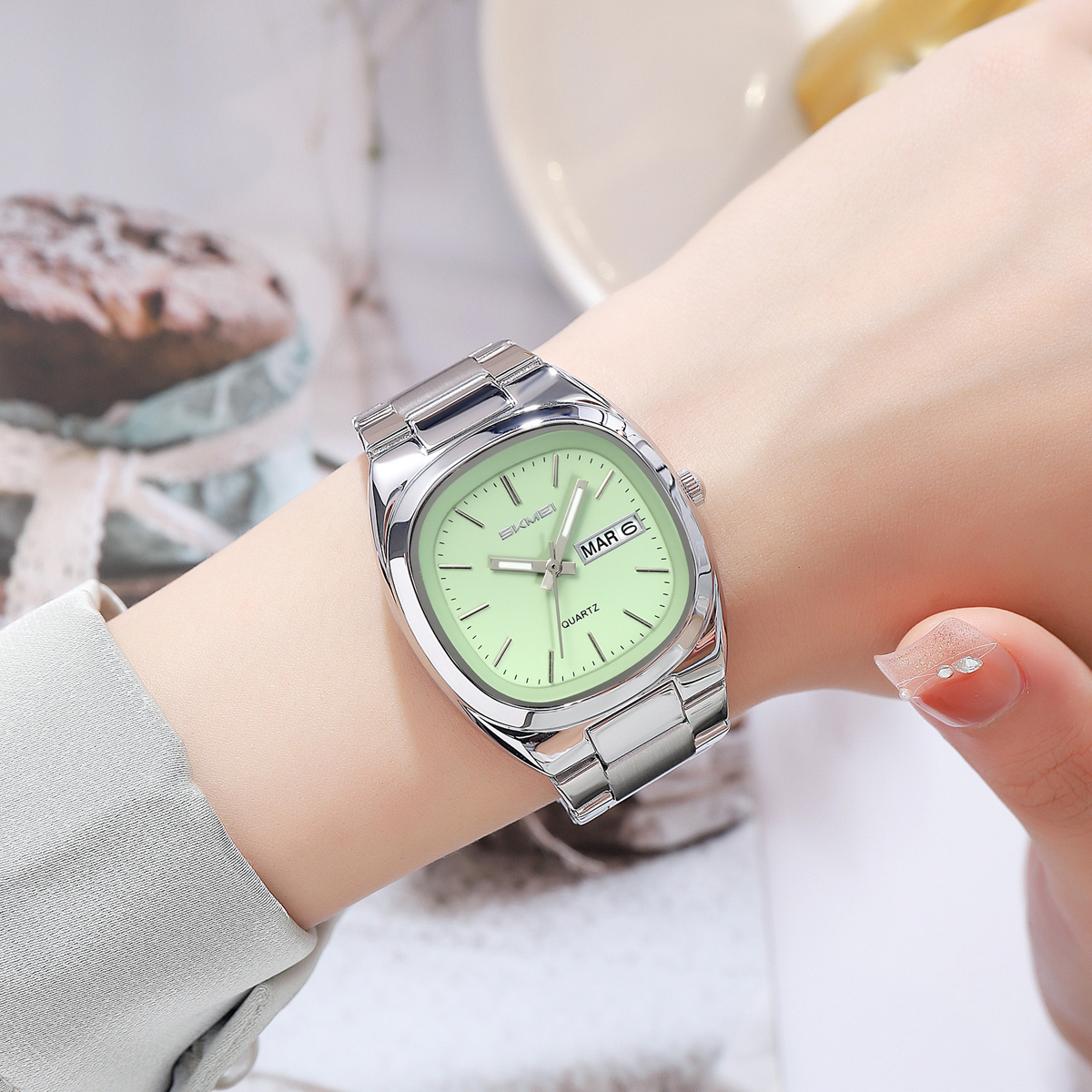SKMEI 2420 Luxury Quartz Watches for Women
