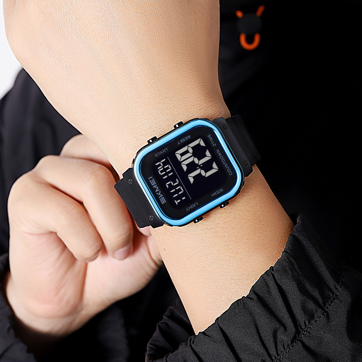 SKMEI 2437 Roj Fashion Digital Watch