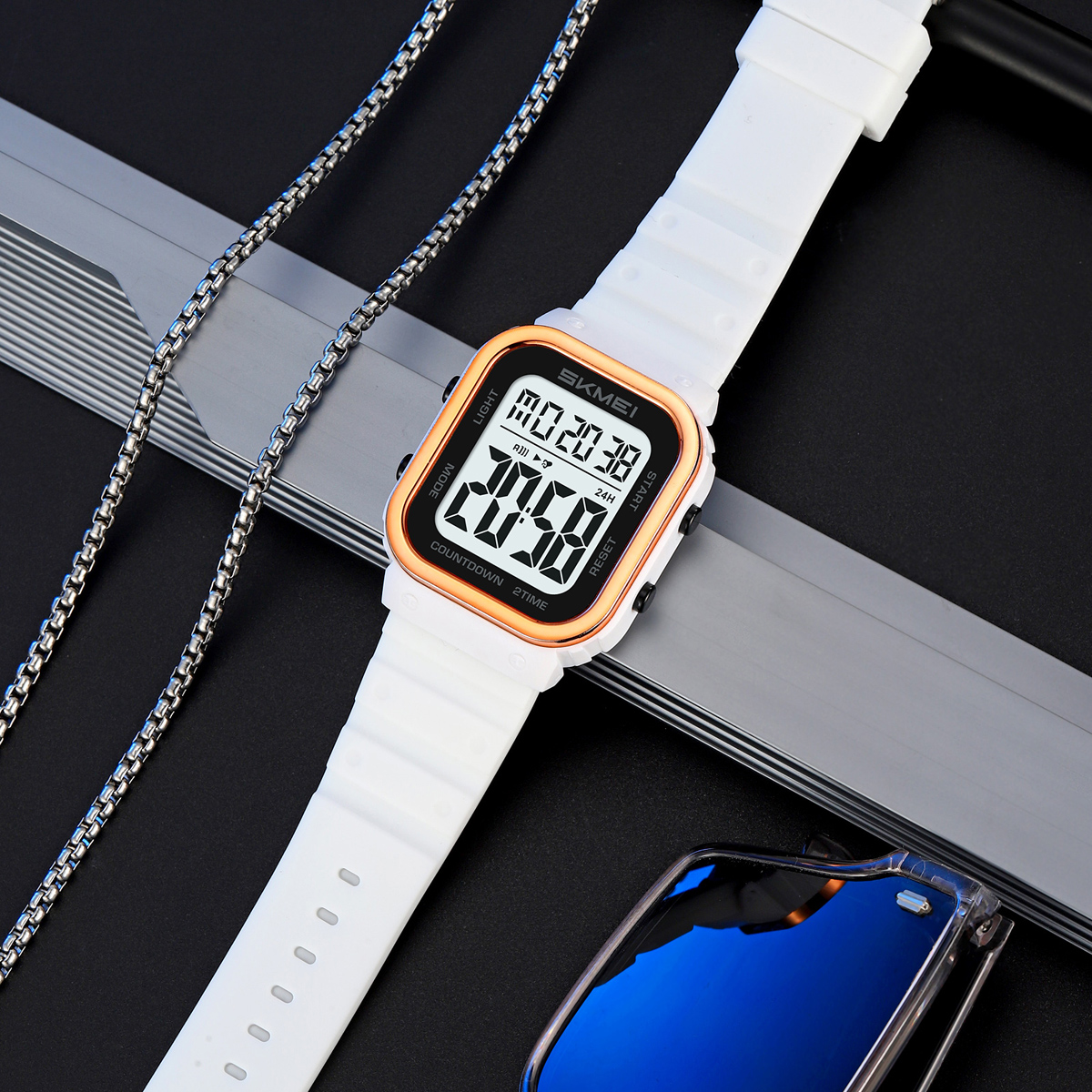 SKMEI 2437 Roj Fashion Digital Watch