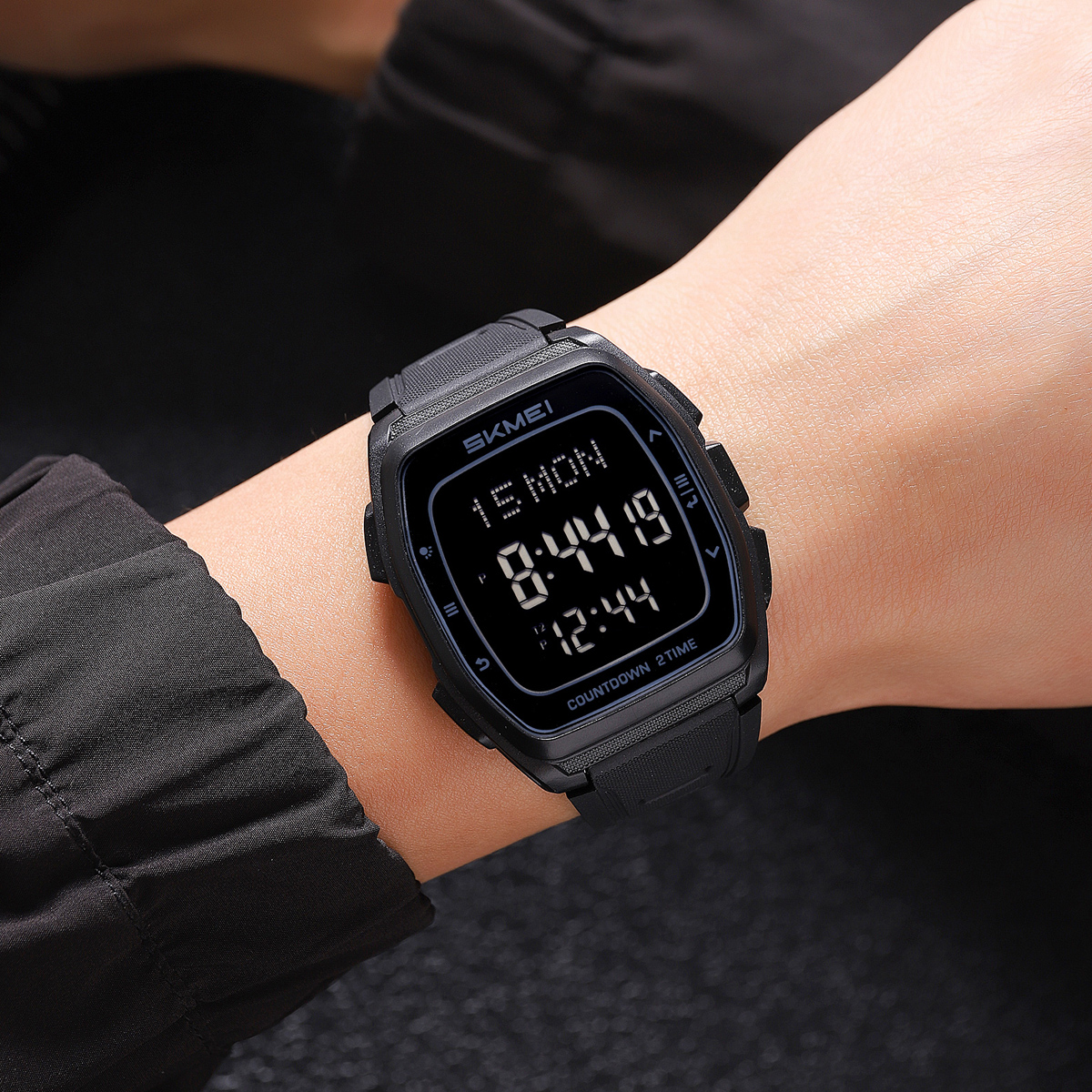 Fashion SKMEI 2441 Sports Watch For Men