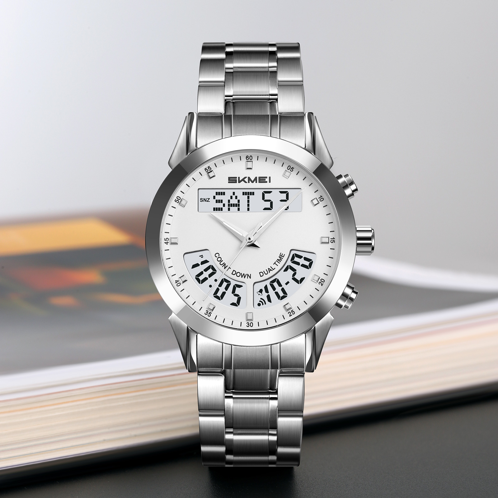 SKMEI 2445 Men's Luxury Stainless Steel Wristwatch Analog-Digital Dual Time