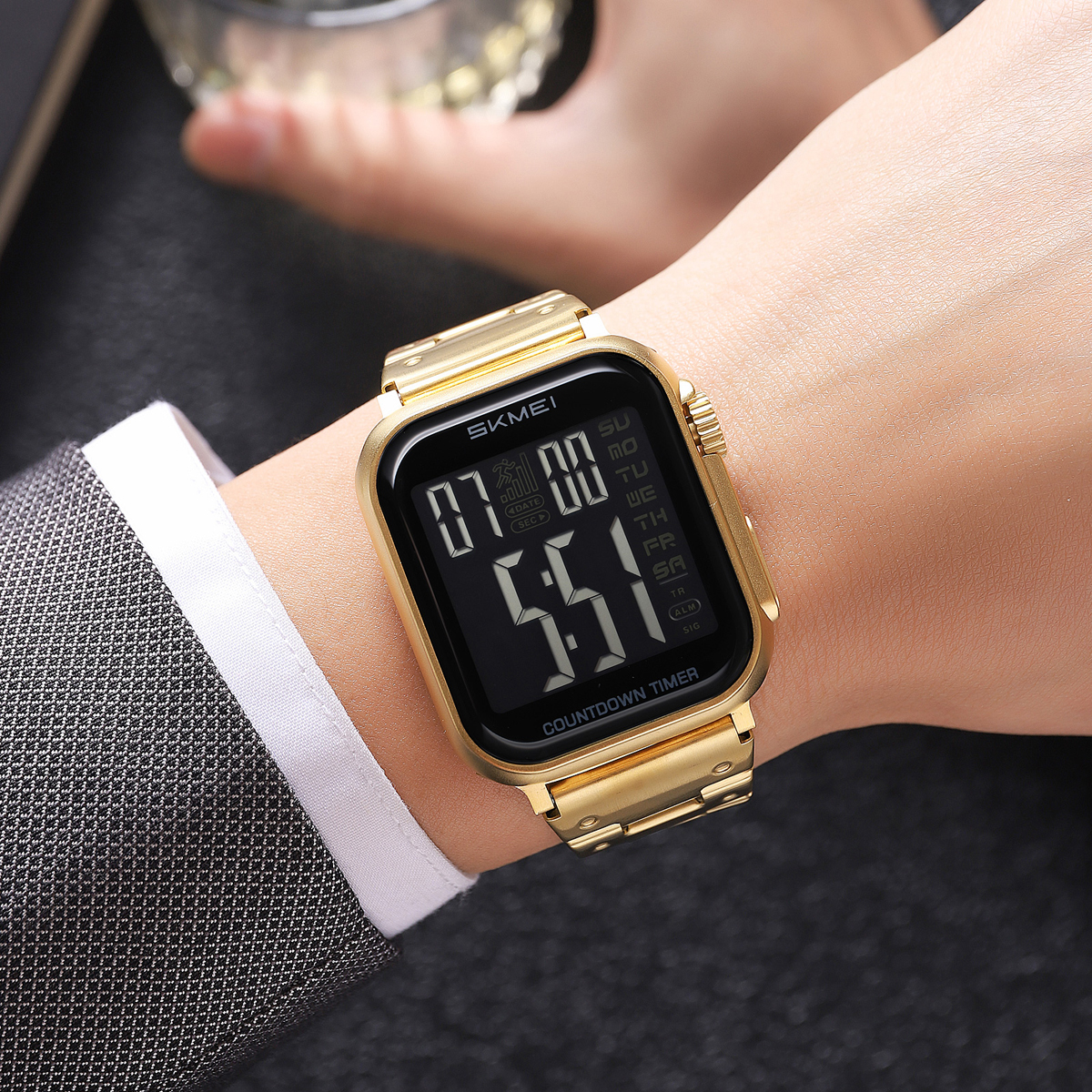 Skmei 2447 Fashion ODM Man Digital Watch