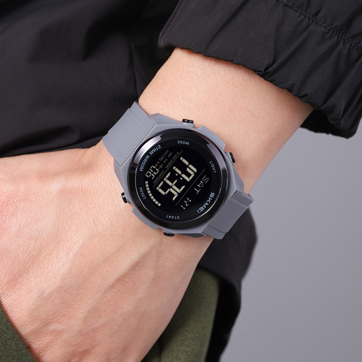 SKMEI 2455 Fashion Wrist Watch Men Wrist Sport Watch