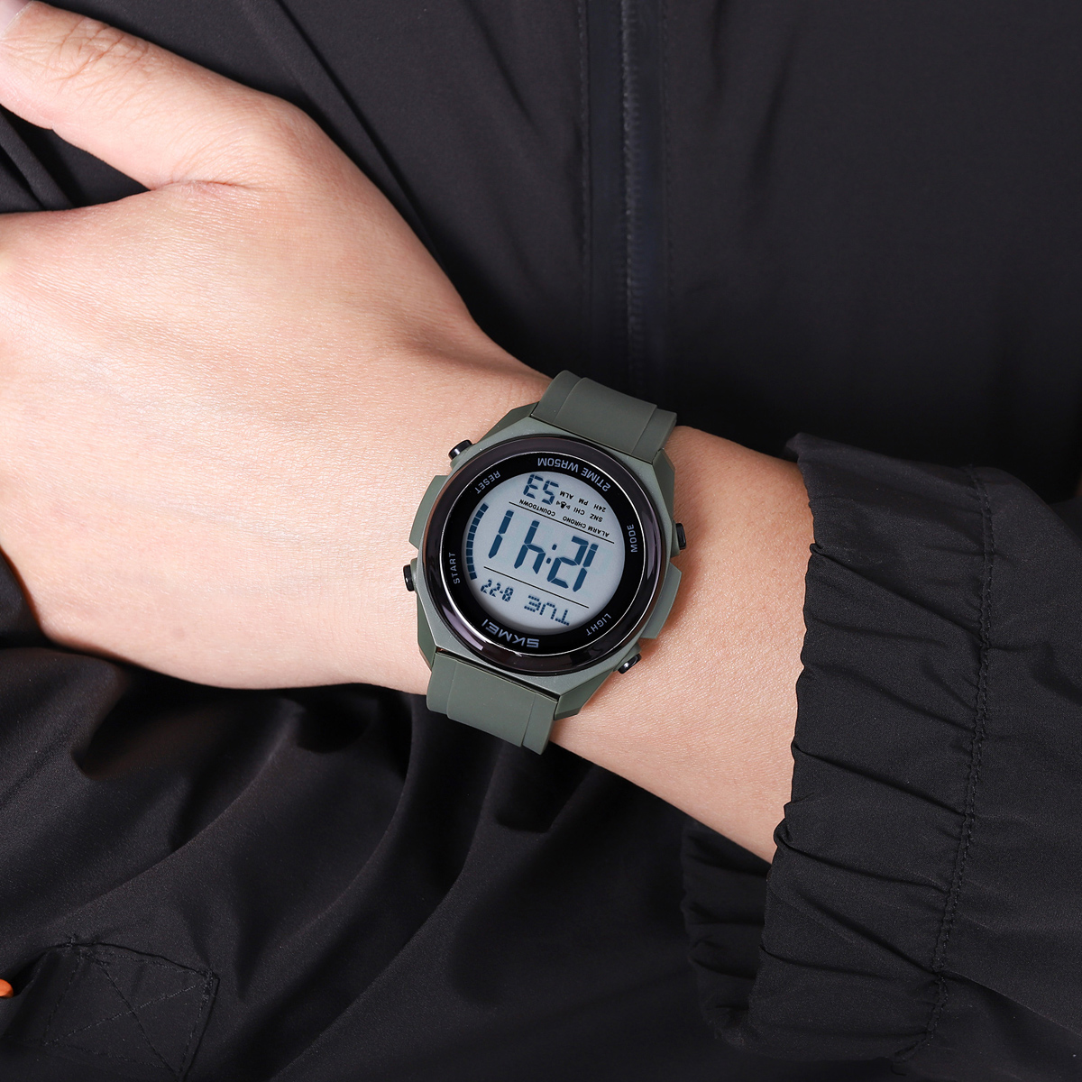 SKMEI 2455 Fashion Wrist Watch Men Wrist Sport Watch