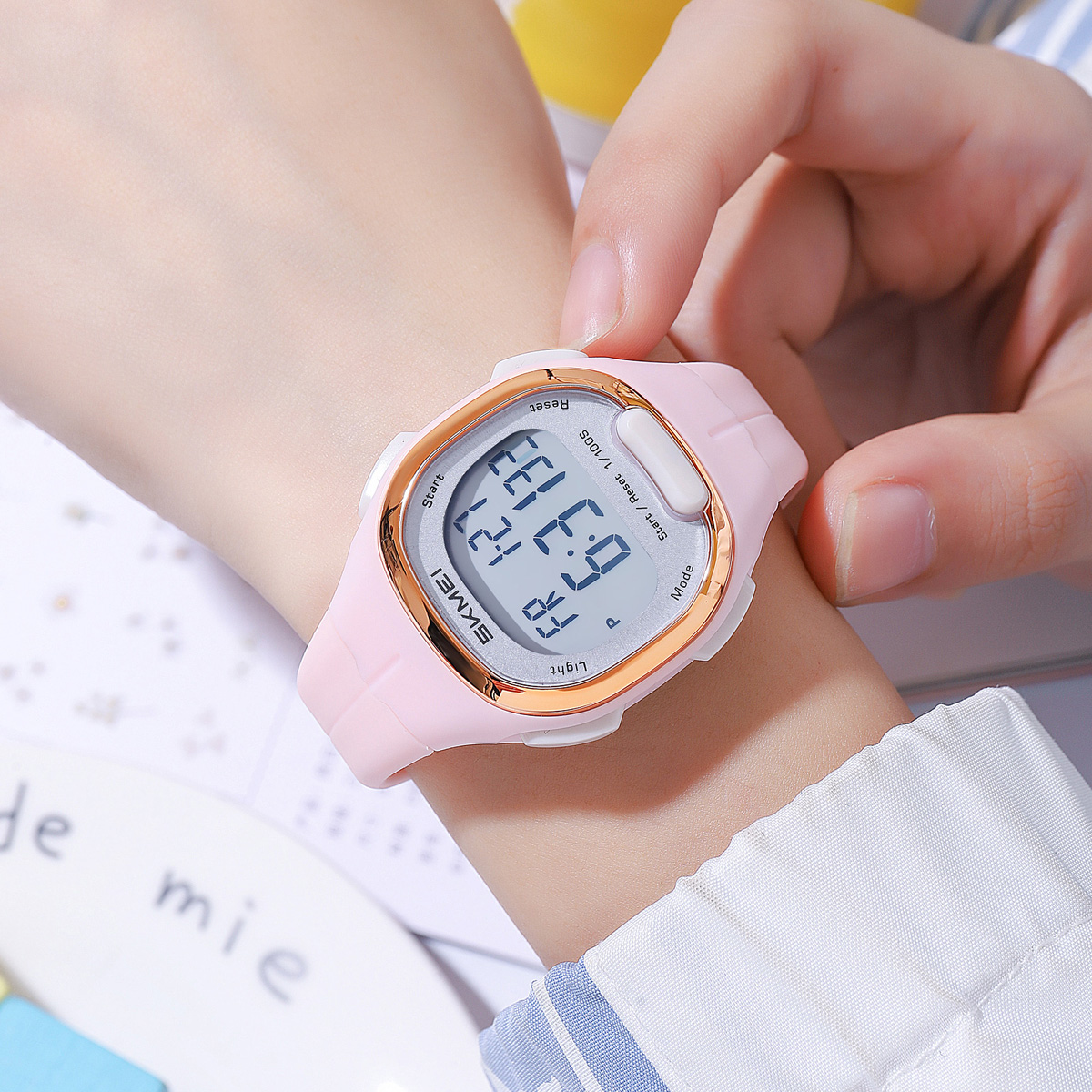 SKMEI 2457 Watches for Young girls