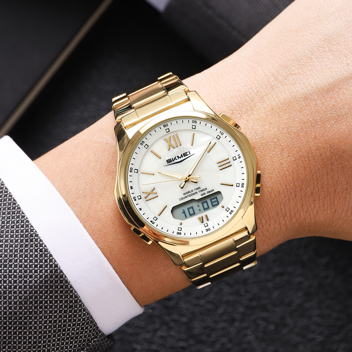 SKMEI 2459 ANGLOGUE WATCH