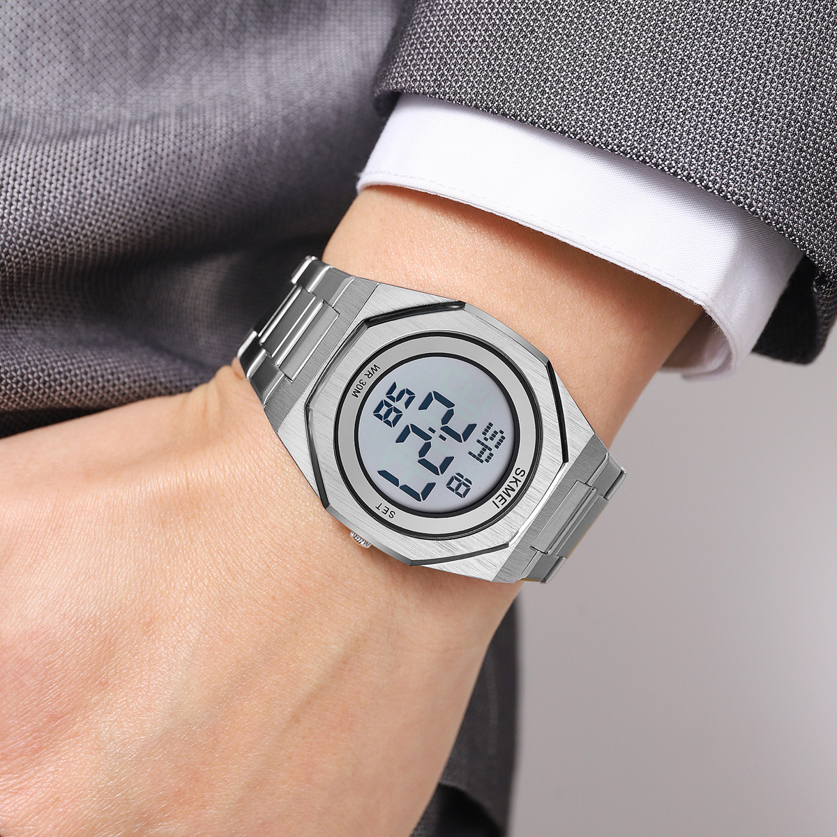 SKMEI 2479 Digital Watch for Man Stop Watch Time Reminder