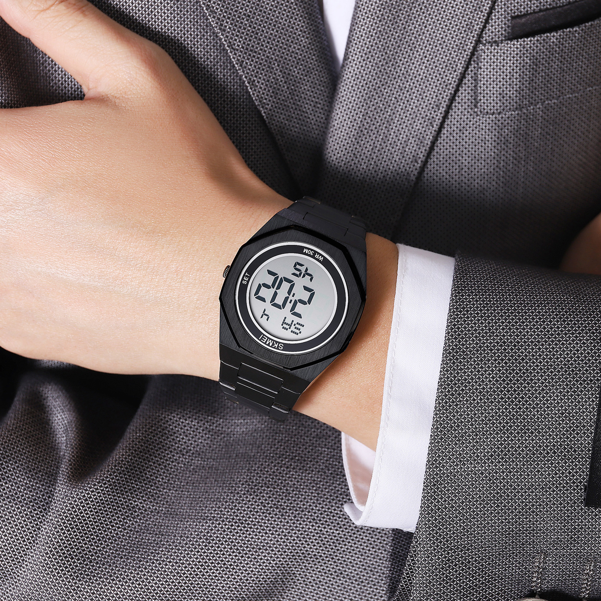 SKMEI 2479 Digital Watch for Man Stop Watch Time Reminder