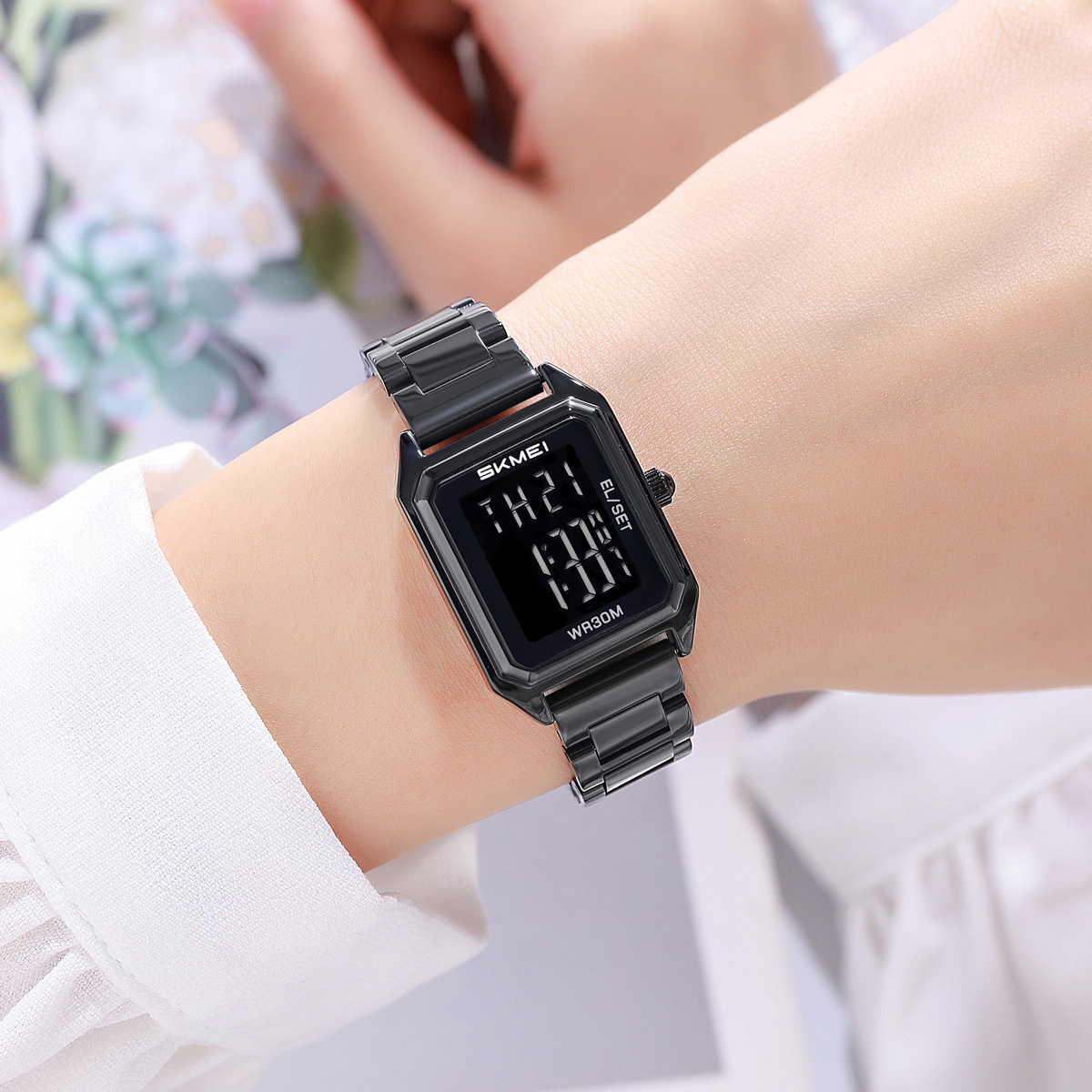 SKMEI 2493 Lady Stainless Steel Strap Women Digital Watch 