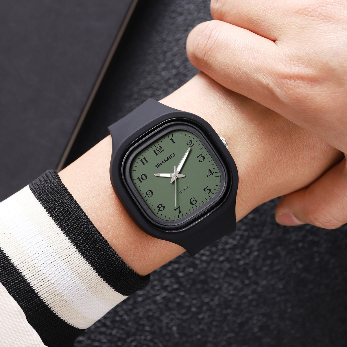 SKMEI 2501 Fashion new product simple casual watch