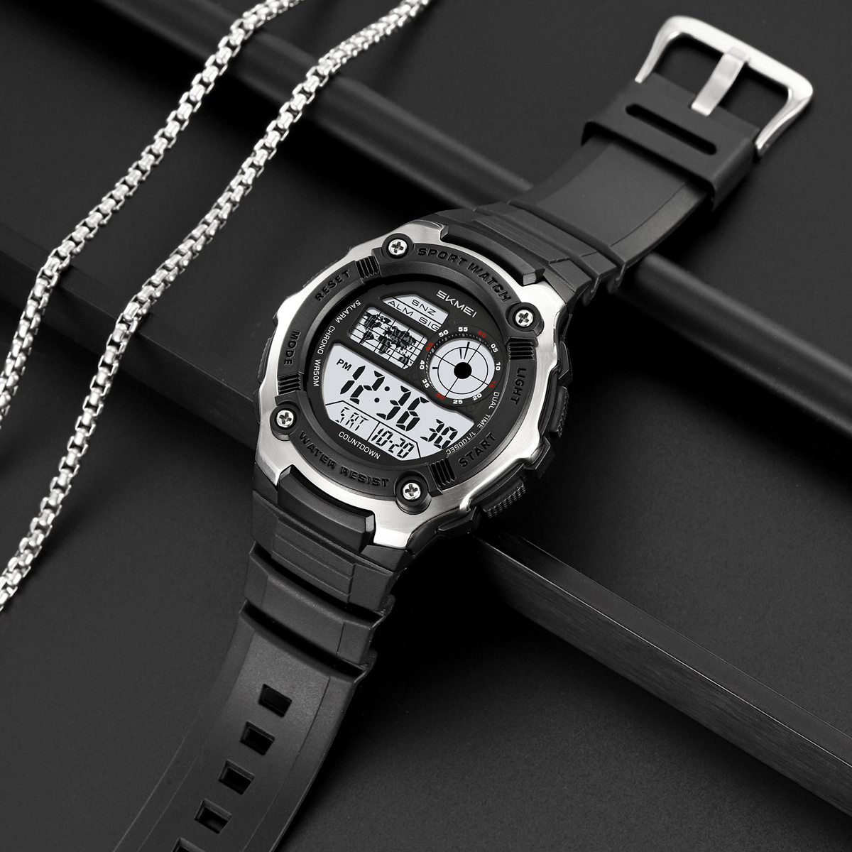 Wholesale SKMEI 2517 Sports Watch For Men Fashion Design Men Digital Watch
