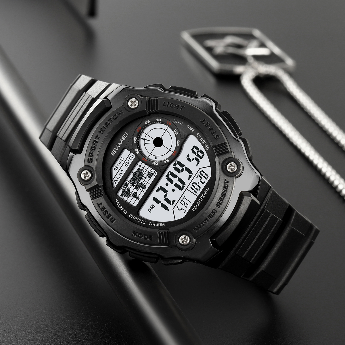 Wholesale SKMEI 2517 Sports Watch For Men Fashion Design Men Digital Watch