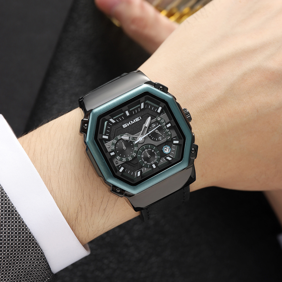 SKMEI 2518 Leather Silicone Strap Shock Outdoor Sport Analog Men Quartz Watch