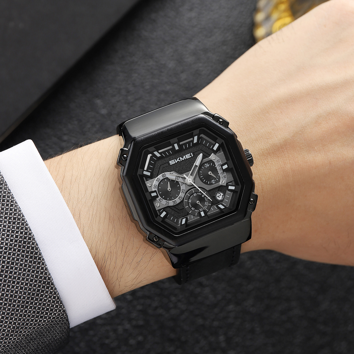 SKMEI 2518 Leather Silicone Strap Shock Outdoor Sport Analog Men Quartz Watch