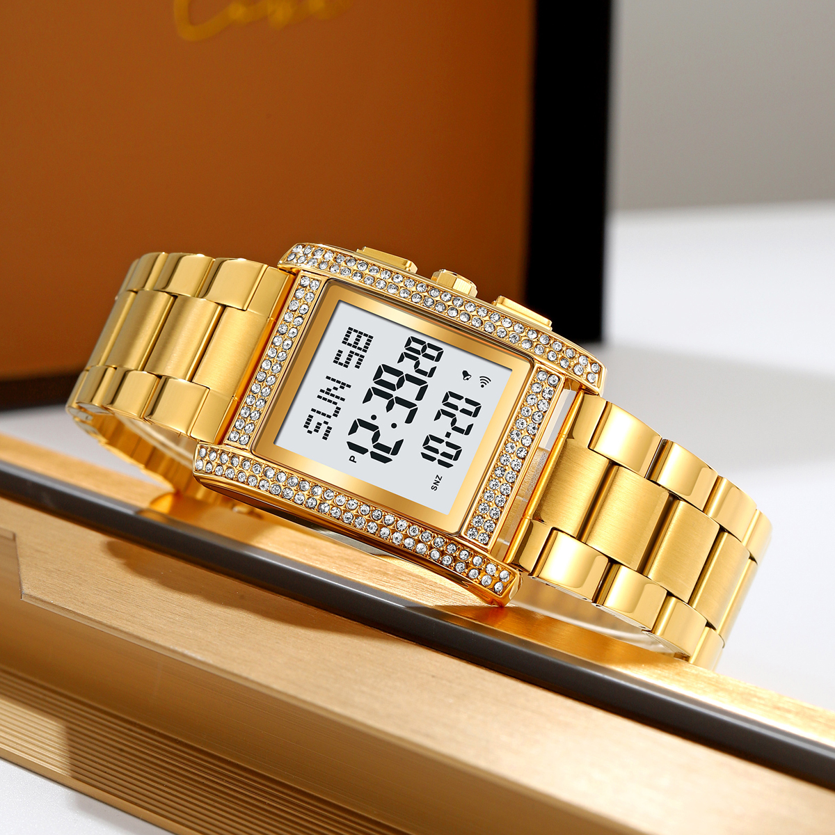 SKMEI 2520 Men's Luxury Business Gold Stainless Steel Wristwatch Square Dial digital watch