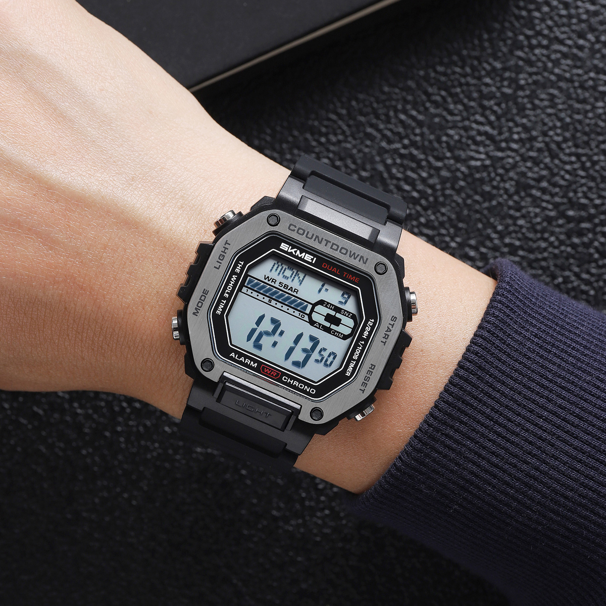 SKMEI 2522 Multifunctional Digital Sports Watch