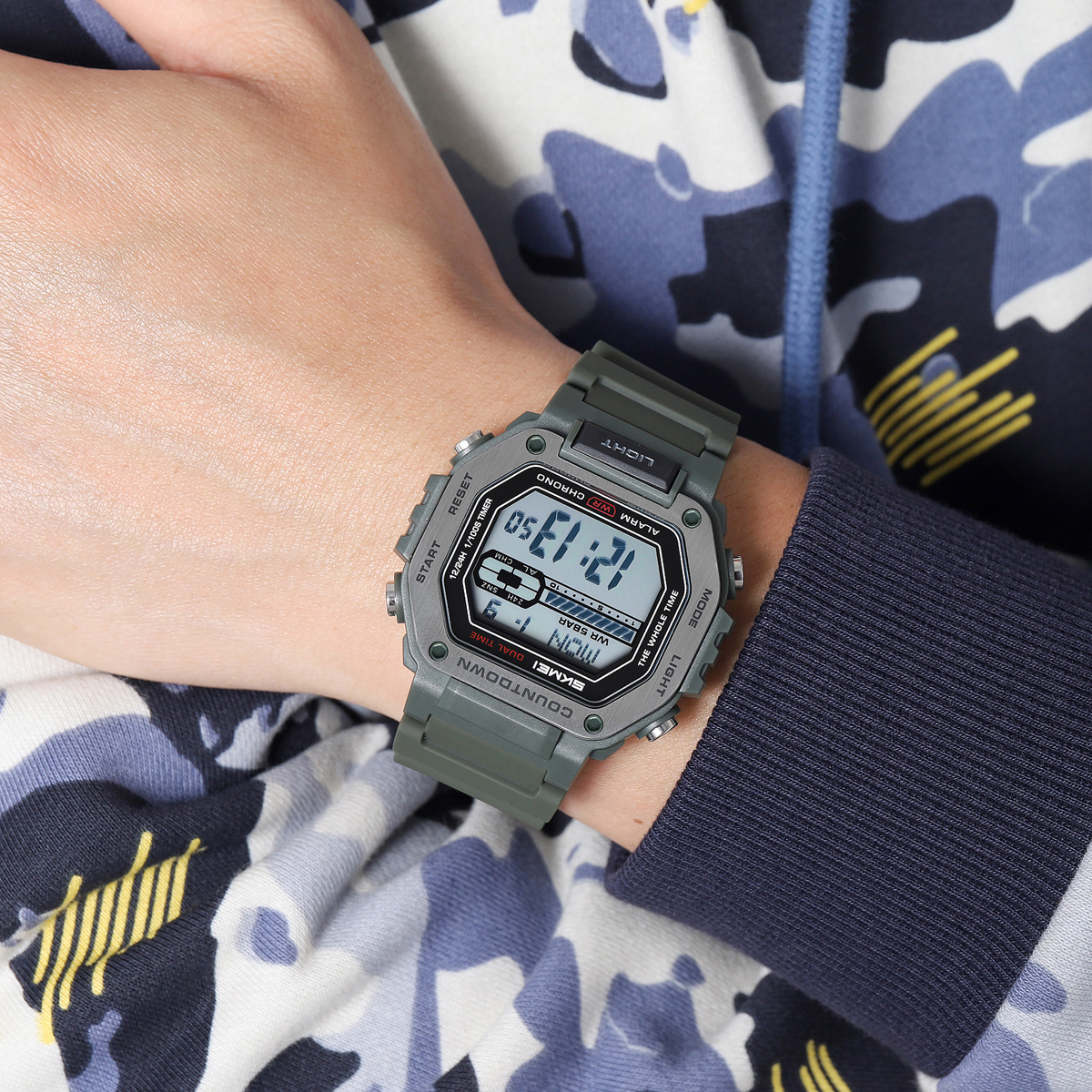 SKMEI 2522 Multifunctional Digital Sports Watch