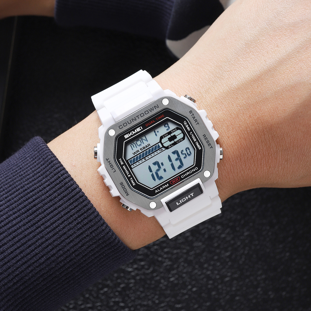 SKMEI 2522 Multifunctional Digital Sports Watch