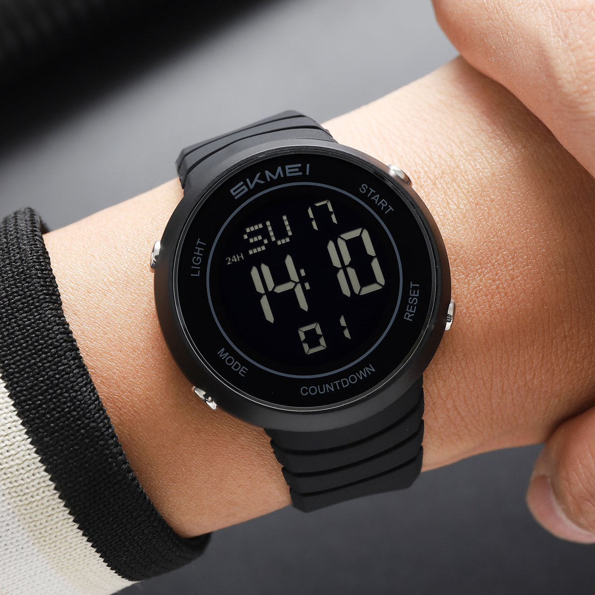 SKMEI 2529 New Electronic watch