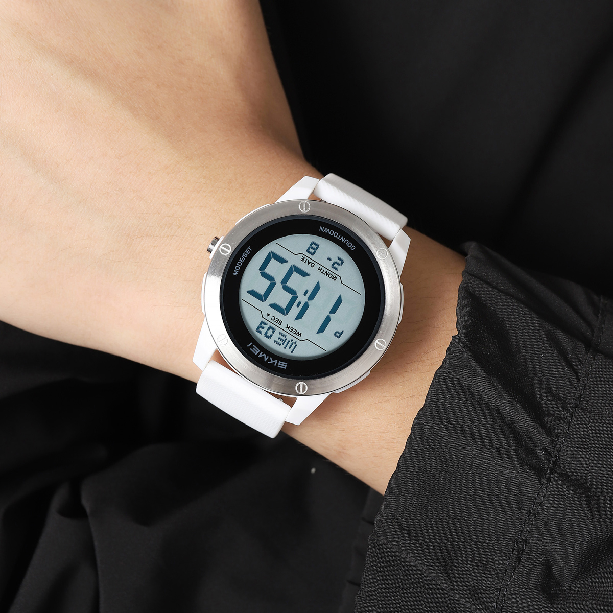SKMEI2542 Man Digital Watch PU Band Luminous Multi Function in Stock Sports Hand Watch