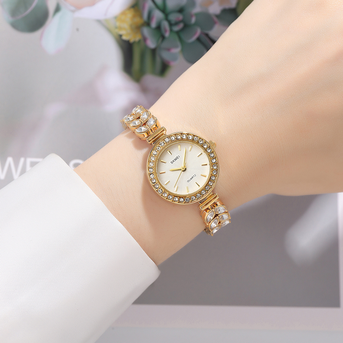 Skmei 2547 Elegant Bright Metal Lady Wrist Watch China Factory Wholesale Supply