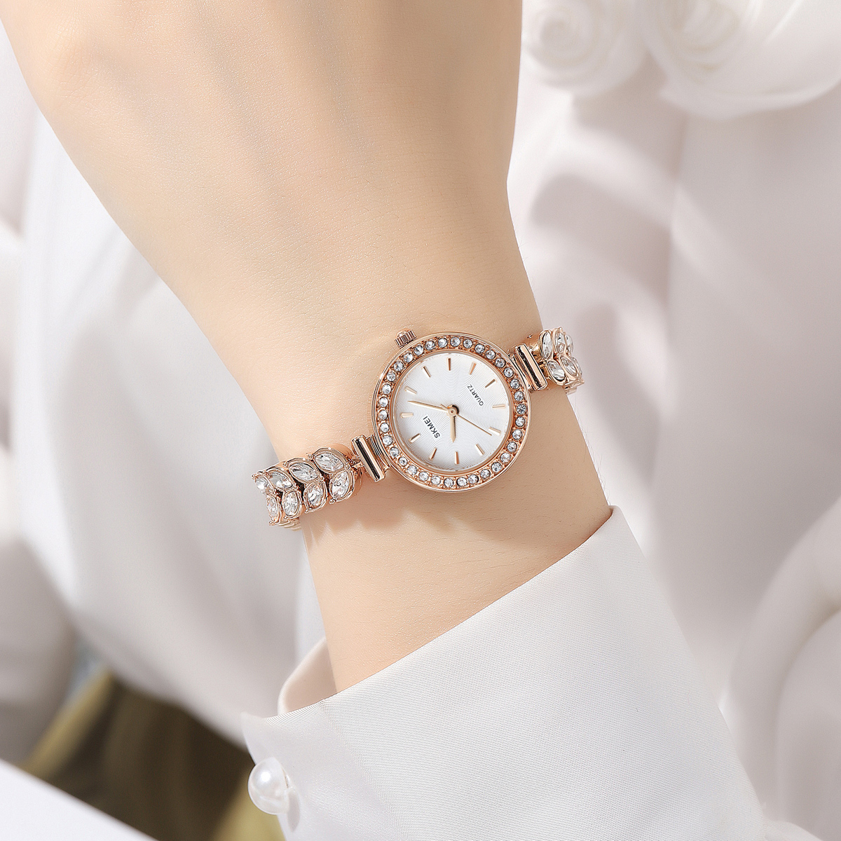 Skmei 2547 Elegant Bright Metal Lady Wrist Watch China Factory Wholesale Supply