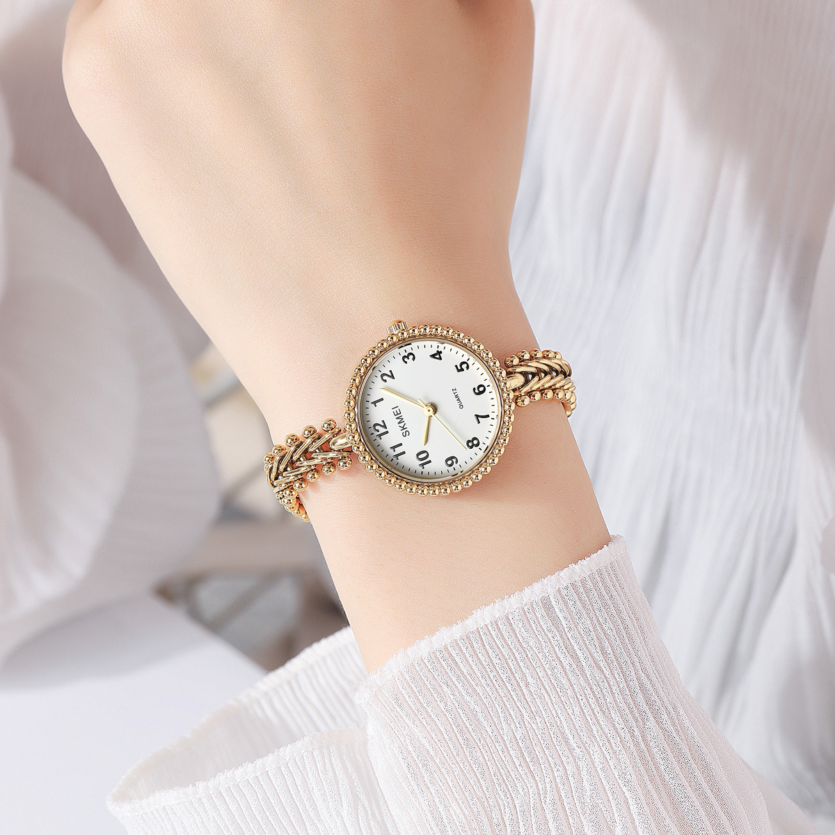 Skmei 2548 Elegant Stylish Fashion Lady Small Size Copper Strap Alloy Case Watches