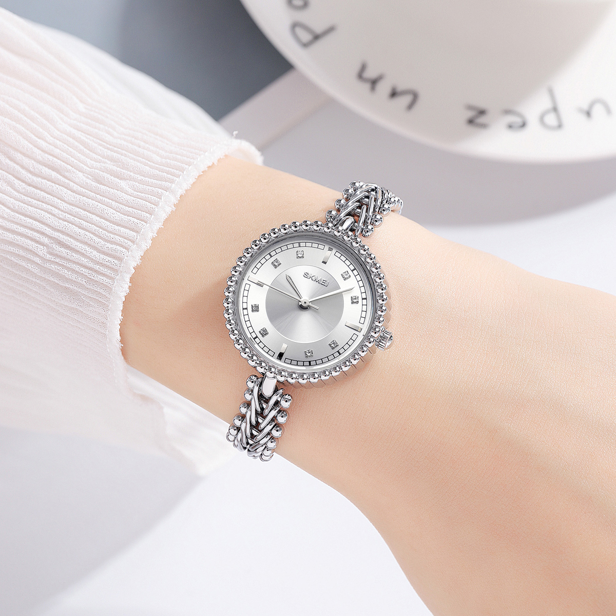 Skmei 2548 Elegant Stylish Fashion Lady Small Size Copper Strap Alloy Case Watches