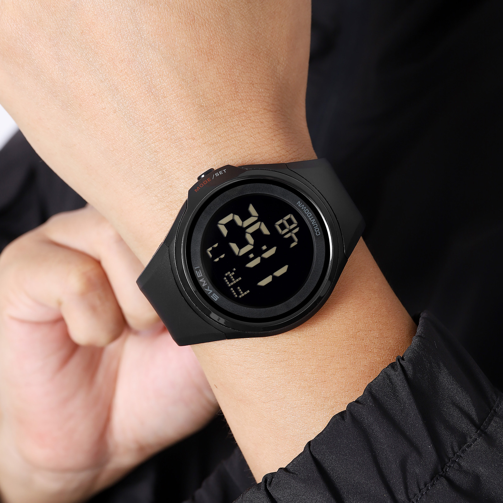 SKMEI 2560 DIGITAL WATCHES