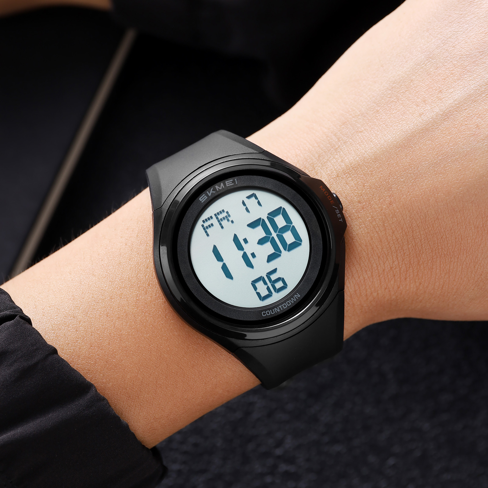 SKMEI 2560 DIGITAL WATCHES