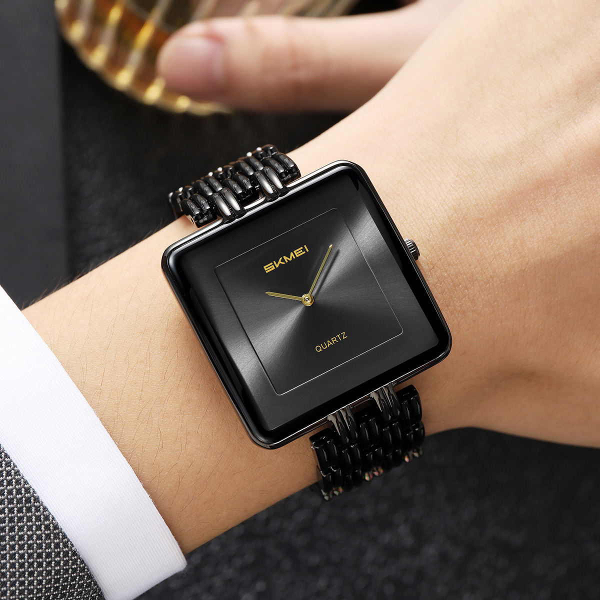 SKMEI 2562 Square Watch for Men And Women Quartz Watch