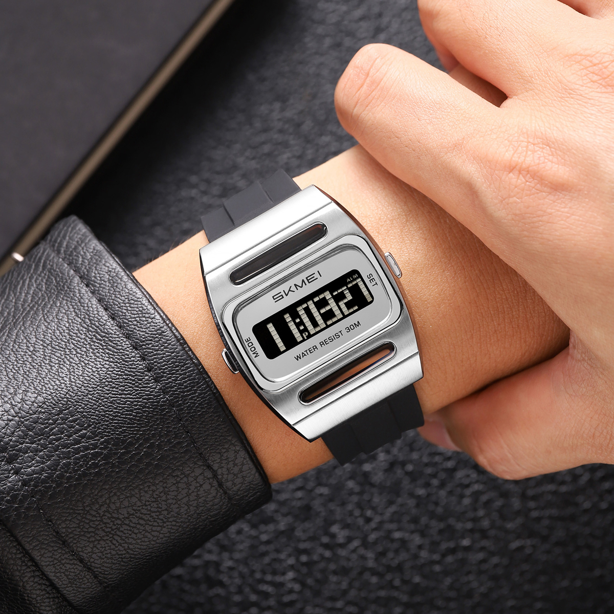 SKMEI 2563 NEW ELECTRONICE WATCH