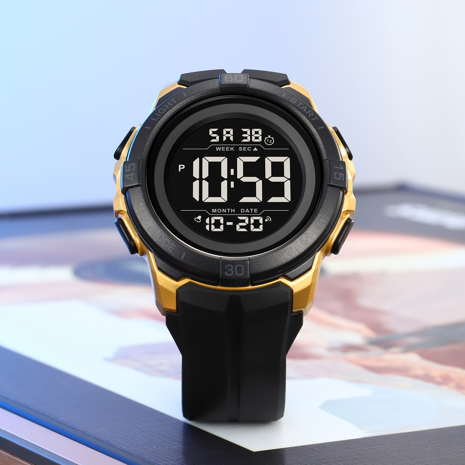 SKMEI 2565 Men's Fashionable Digital Sports Watch