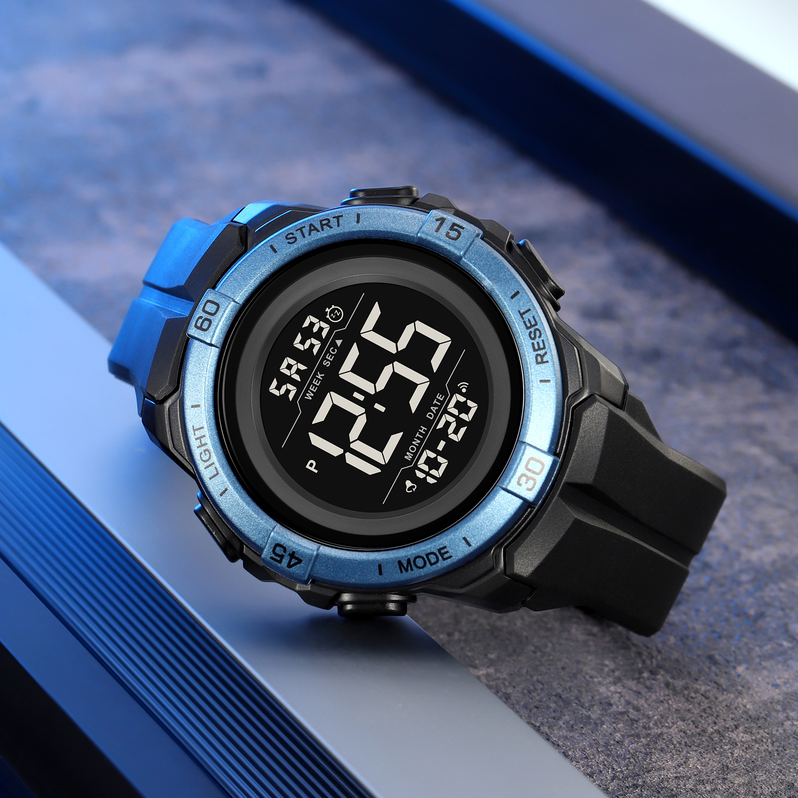 SKMEI 2565 Men's Fashionable Digital Sports Watch