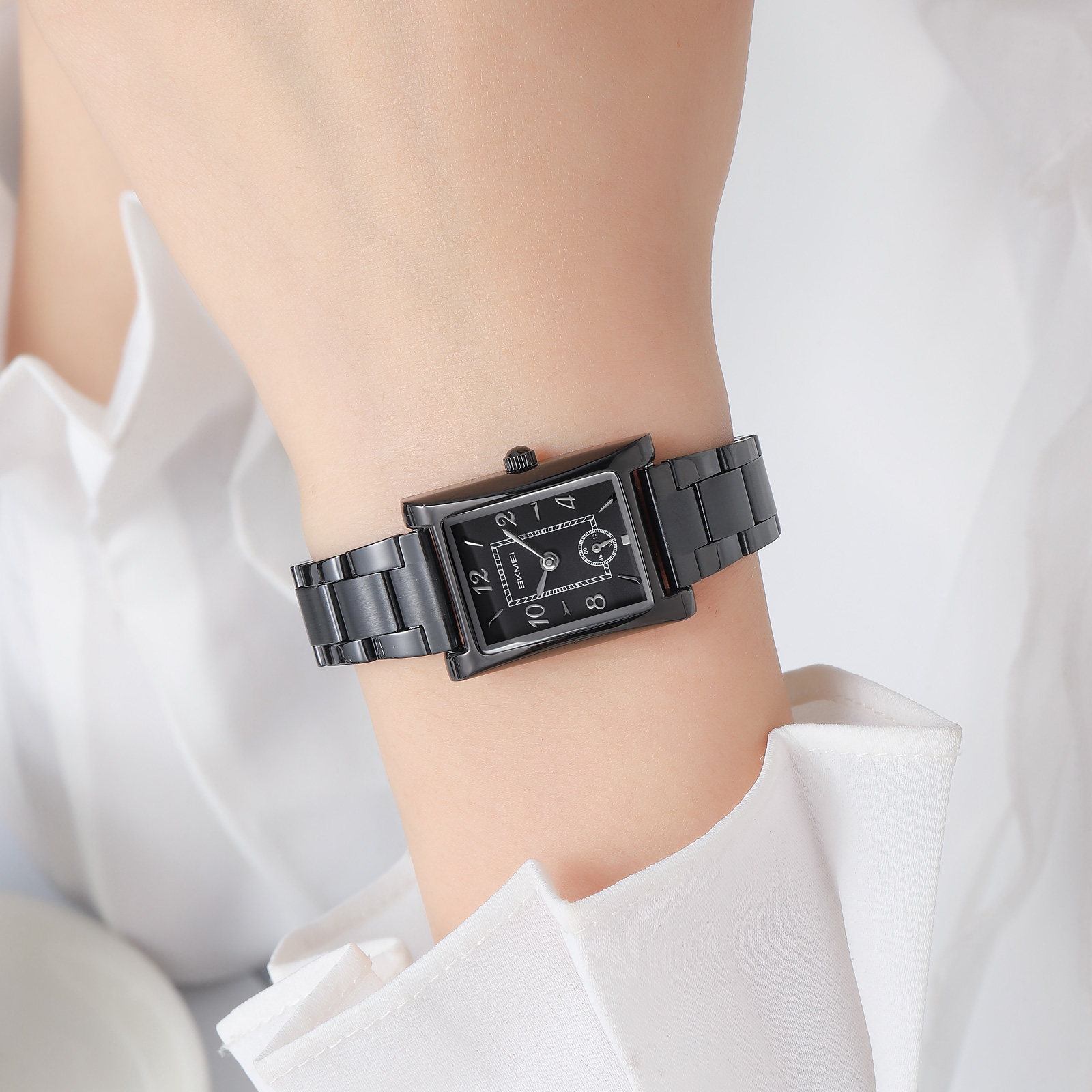 SKMEI 2570 WOMEN STEEL WATCH