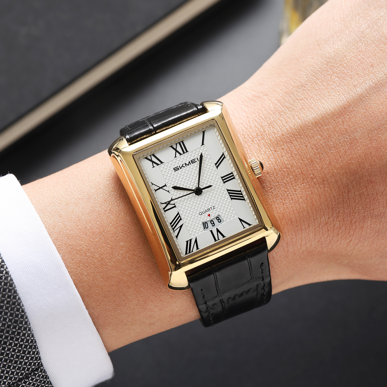 SKMEI 2575 MEN rectangular quartz Watch