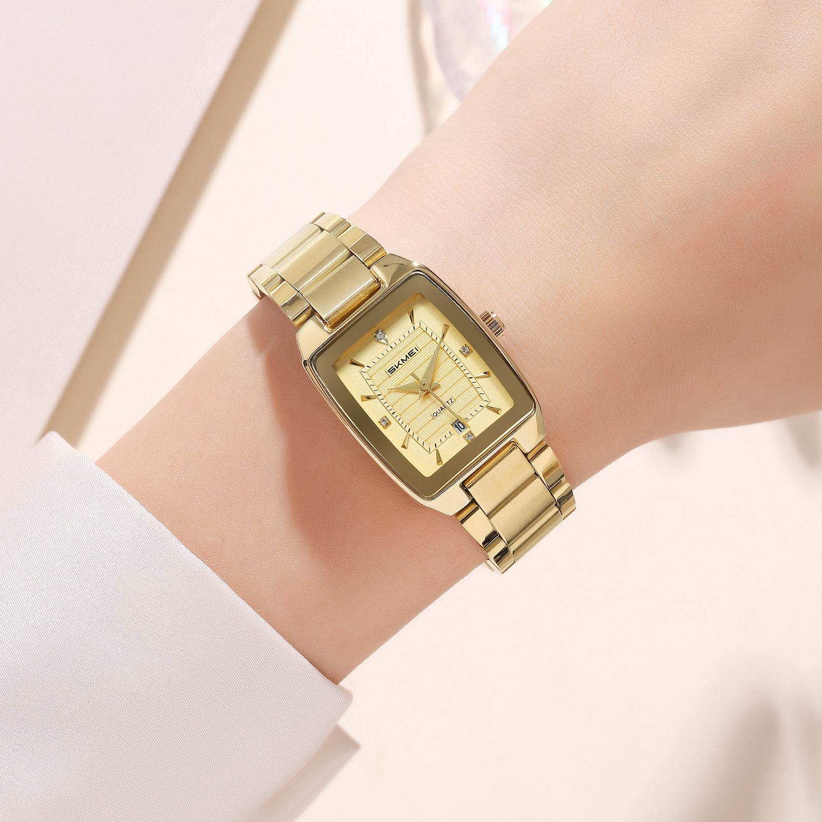 SKMEI 2578 FASHION STEEL WATCH FOR LADY