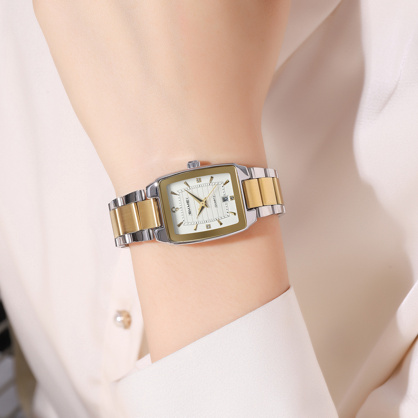 SKMEI 2578 FASHION STEEL WATCH FOR LADY