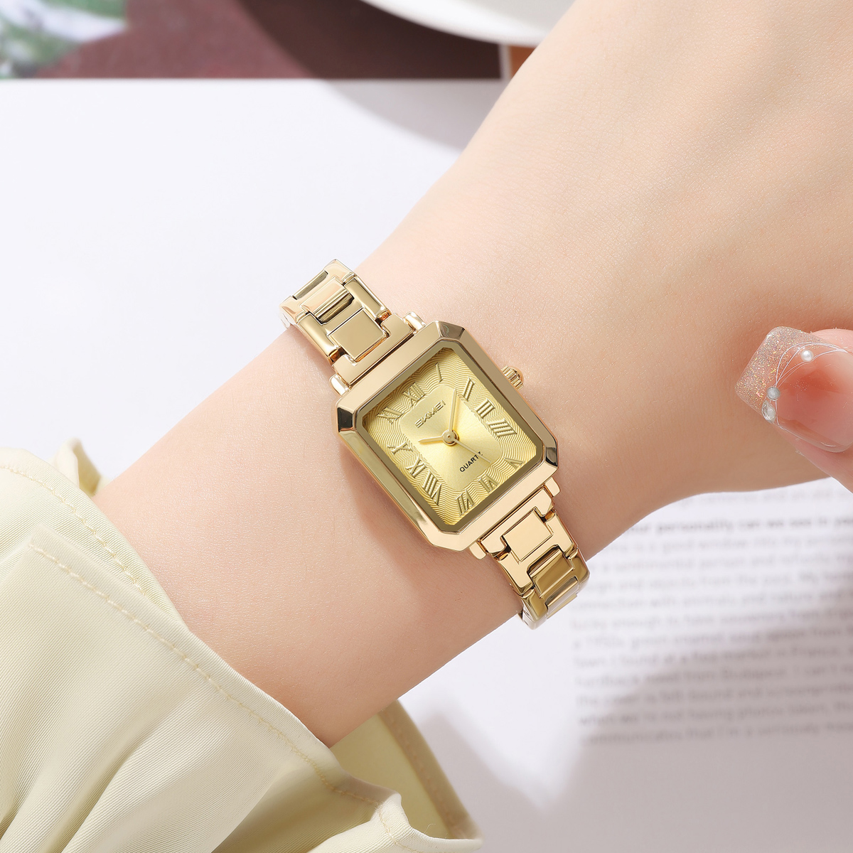 SKMEI 2582 STEEL LADY WATCH