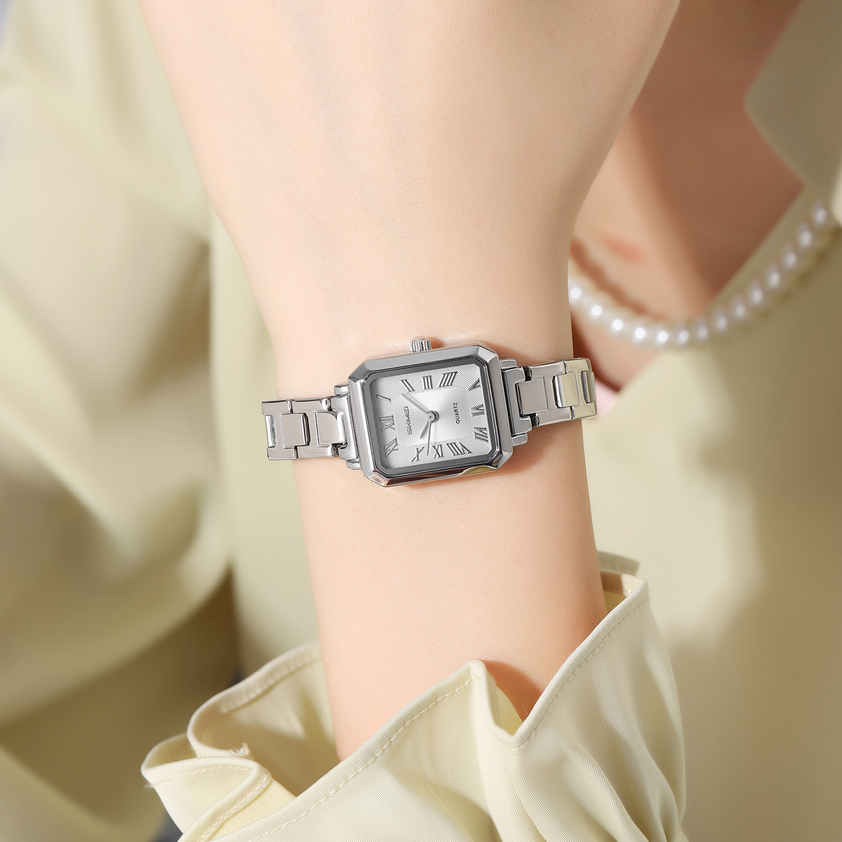 SKMEI 2582 STEEL LADY WATCH