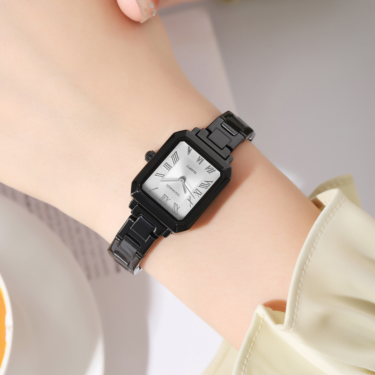 SKMEI 2582 STEEL LADY WATCH