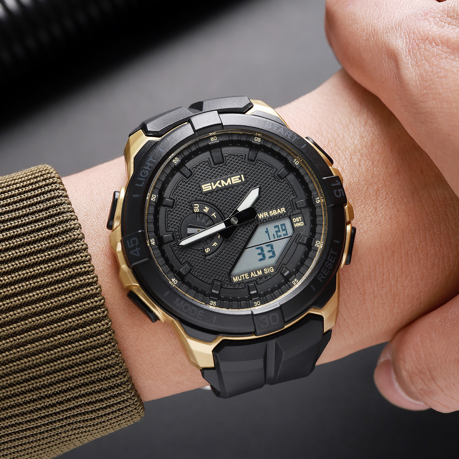 SKMEI 2583 sports watch