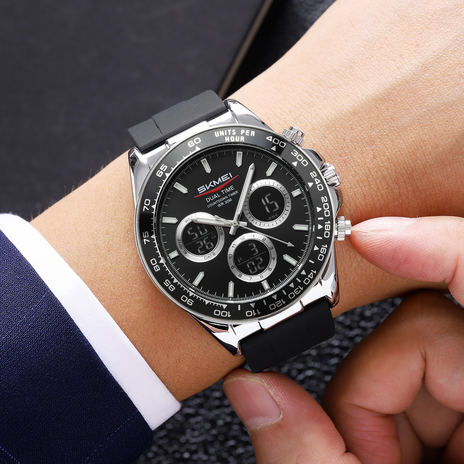 SKMEI 2588 FASHION MEN WATCH