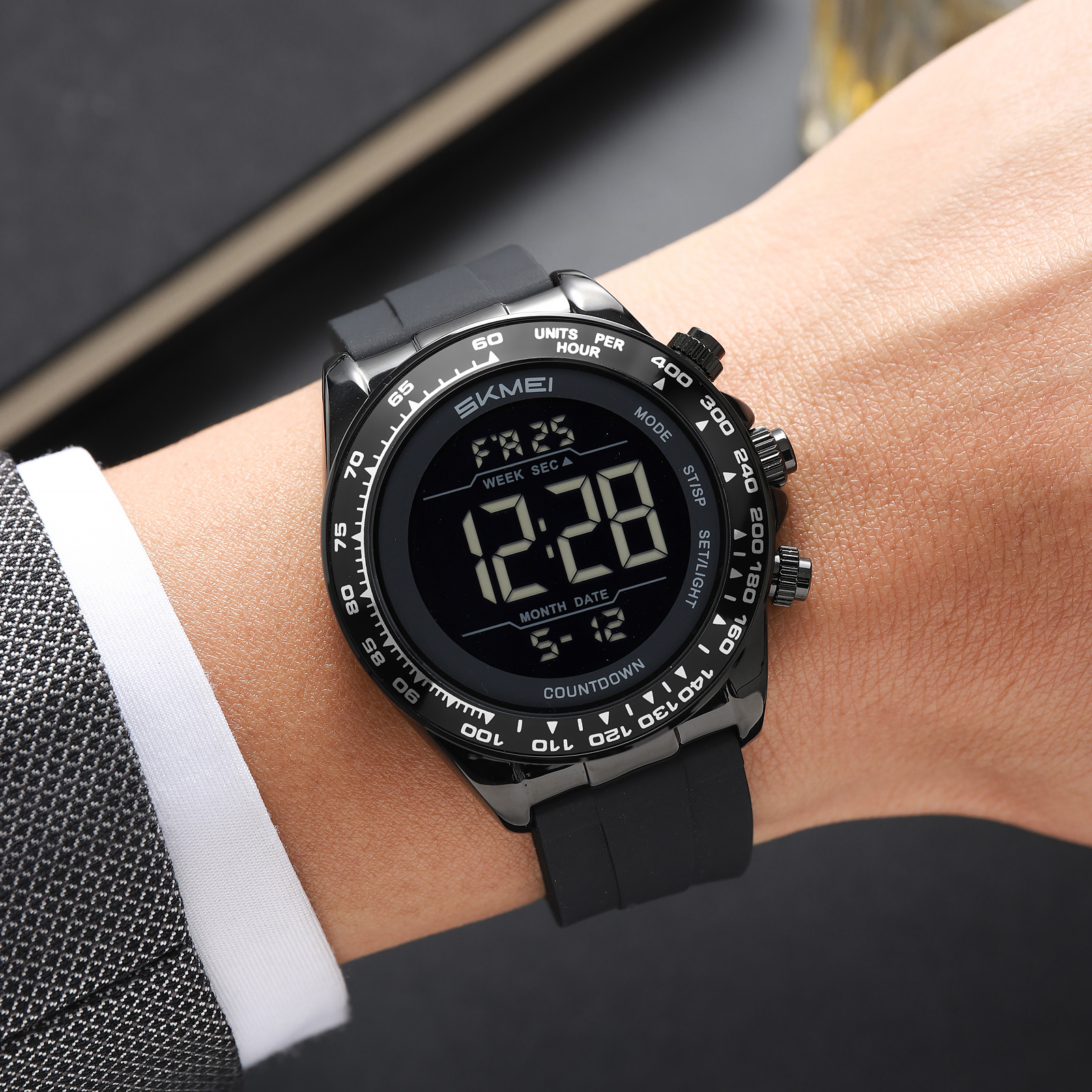 SKMEI Model 2592 Sporty Chronograph Digital Watches