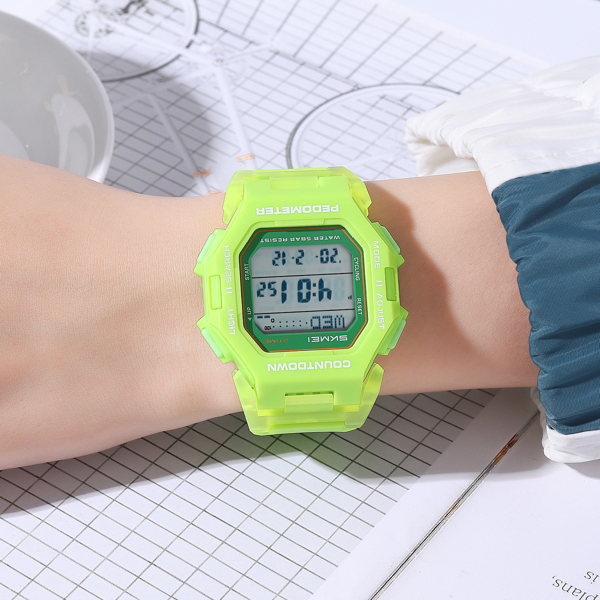 SKMEI 2596 ELECTRONIC DIGITAL WATCH