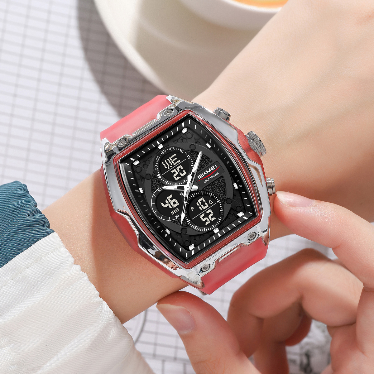 SKMEI 2601 NEW FASHION WATCH