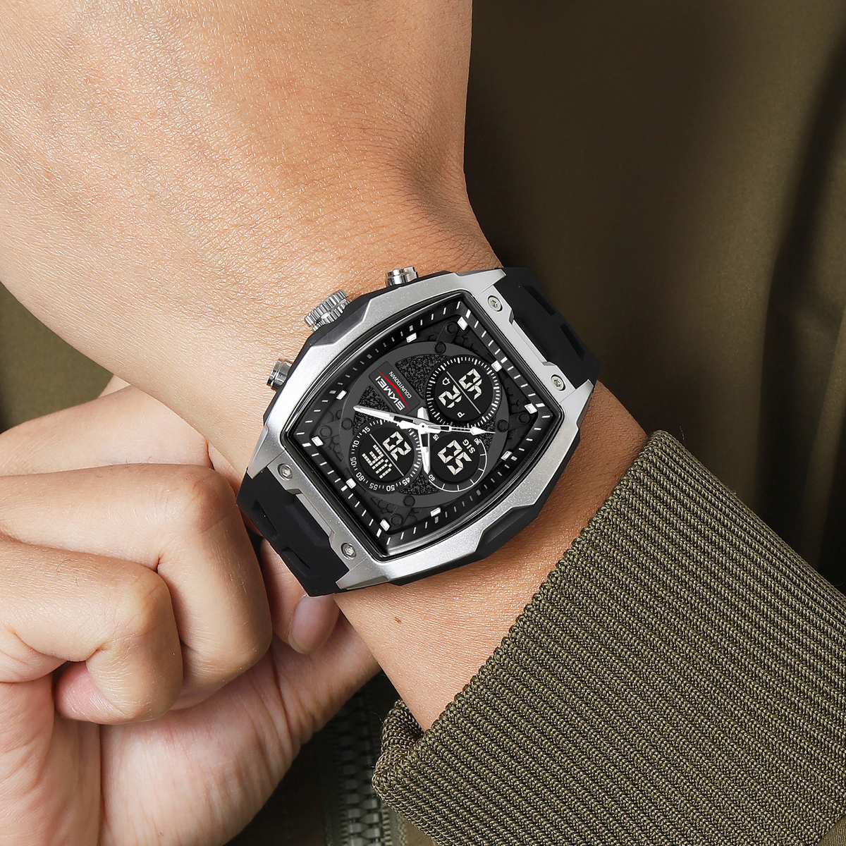 SKMEI 2601 NEW FASHION WATCH