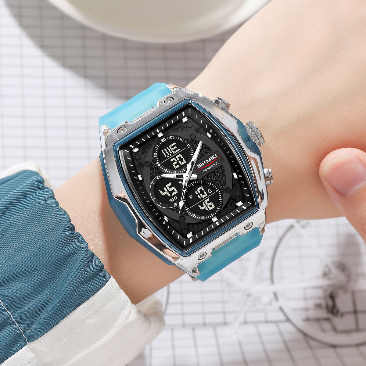 SKMEI 2601 NEW FASHION WATCH