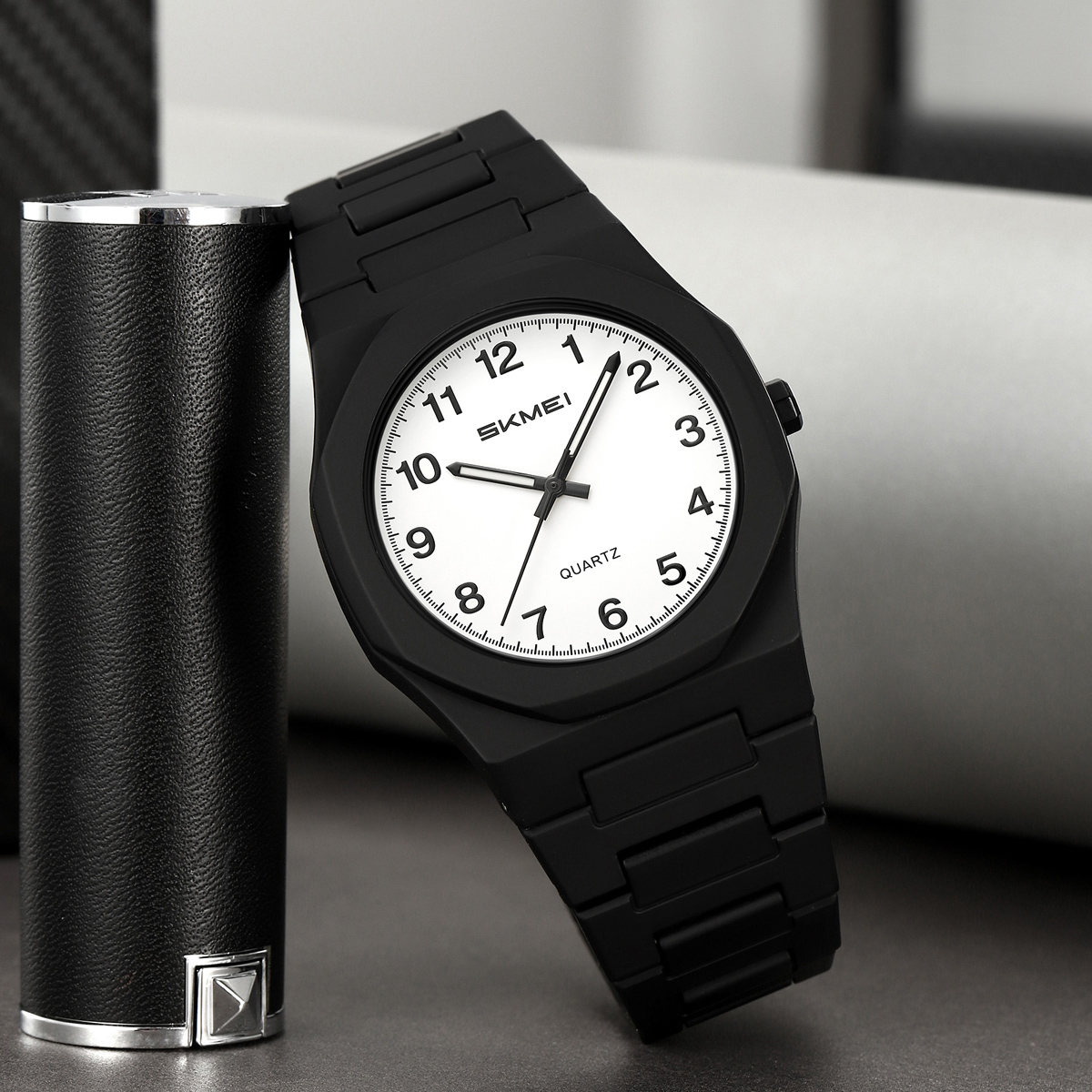 SKMEI 2615 Eastern Arabic numerals Dial Quartz Watch